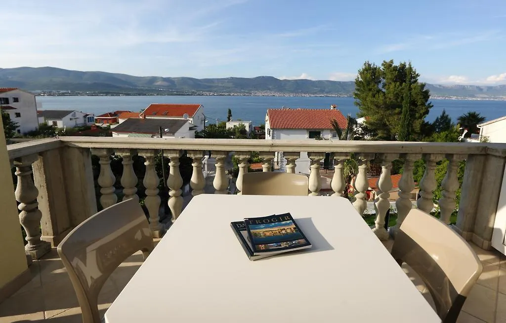 Apartments Bago Trogir