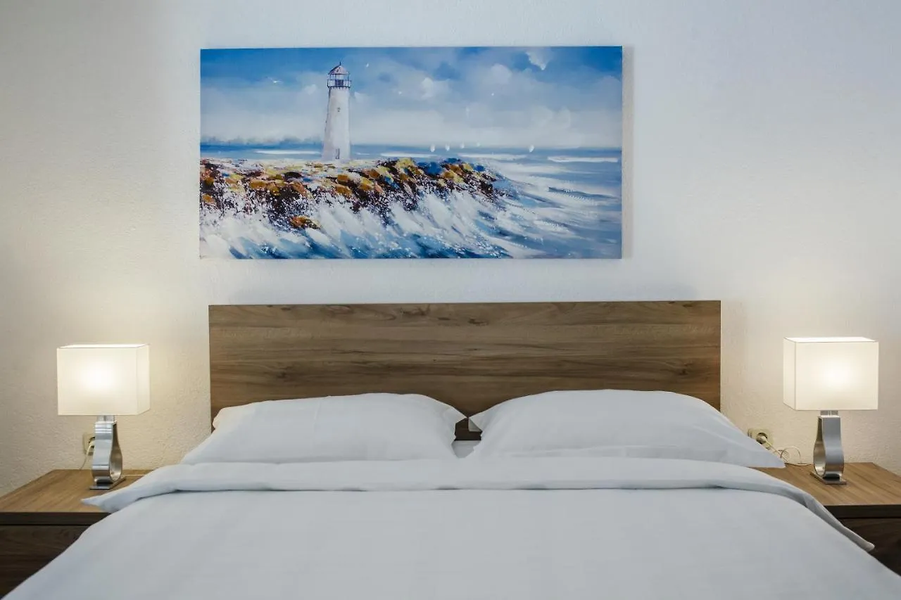 Apartments Bago Trogir 0*,